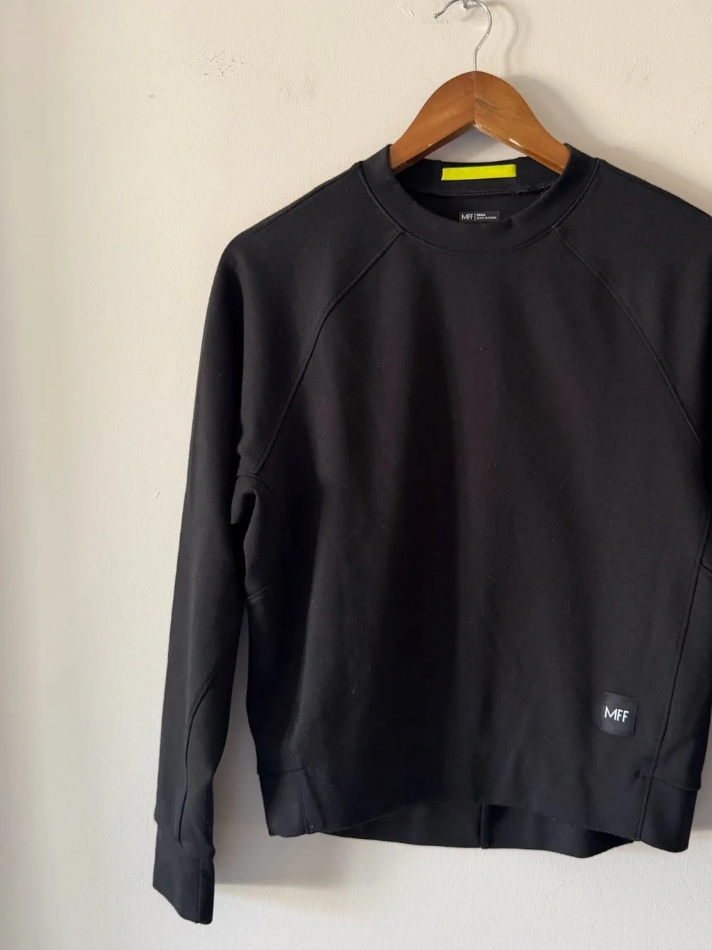 MFF Machines for Freedom Black Crewneck Cropped Sweatshirt Size Small